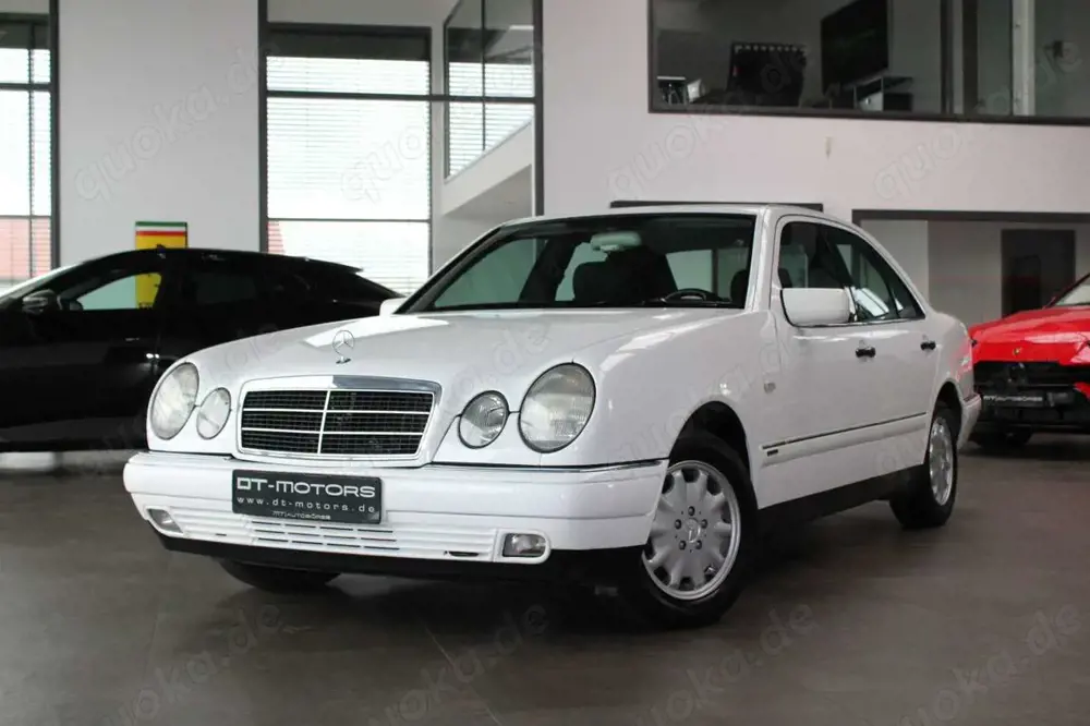 Mercedes-Benz E 200 ELEGANCE AUT.  *OLDTIMER* H-KENNZEICHEN!