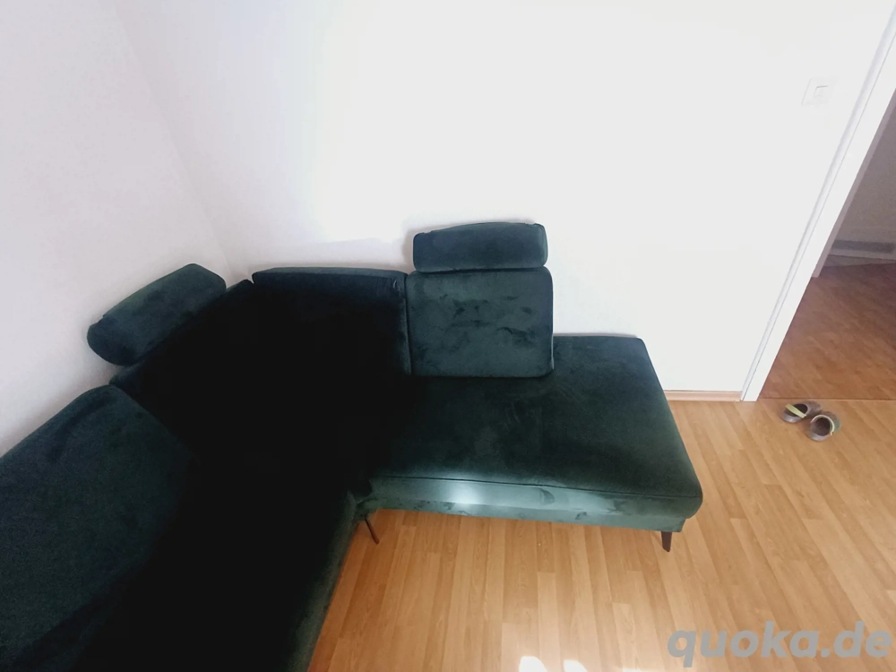 Verkaufe ein 3 Jahre alten Ecksofa Farbe grün 