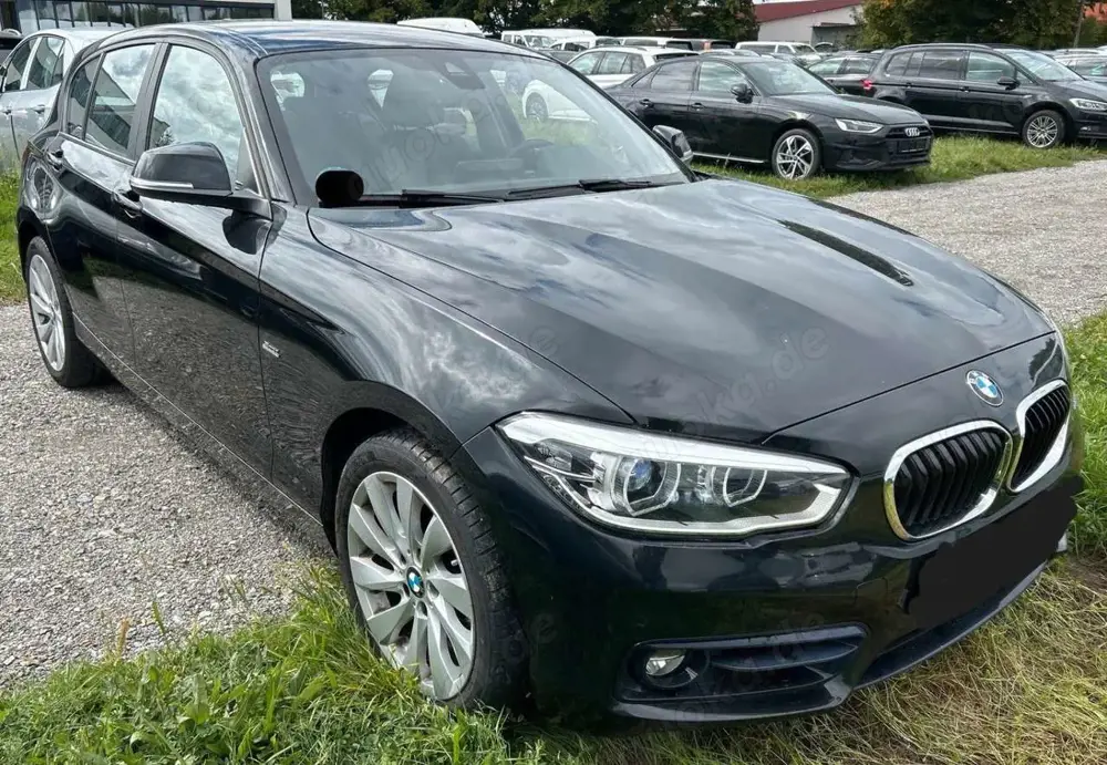 BMW 118 d Sport Line LEDER LED 2.HAND PDC NAVI