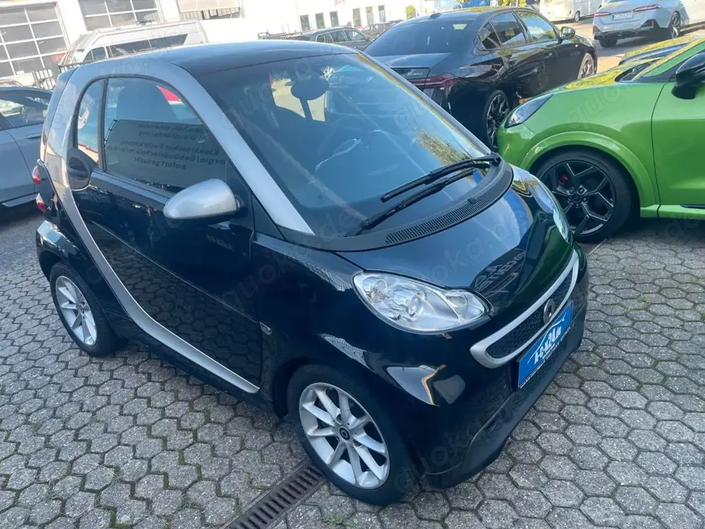 smart forTwo coupe Micro Hybrid Drive  Klima Panorama