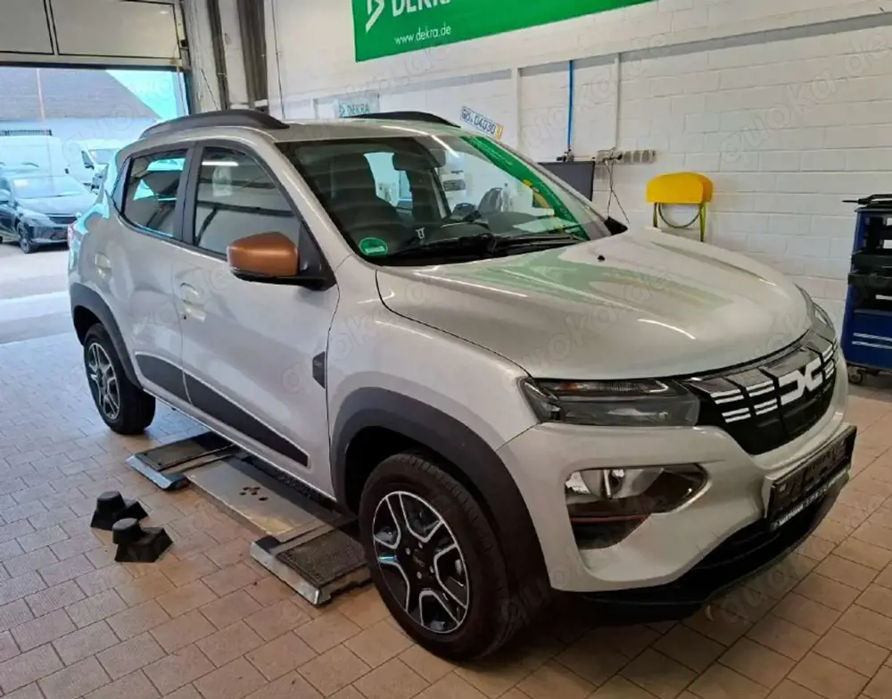 Dacia Spring Electric Extreme 65 Navi - Kamera