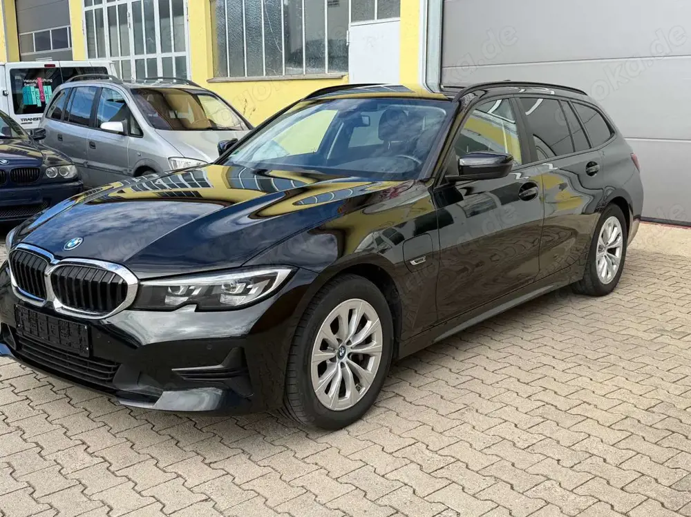 BMW 330 330 e