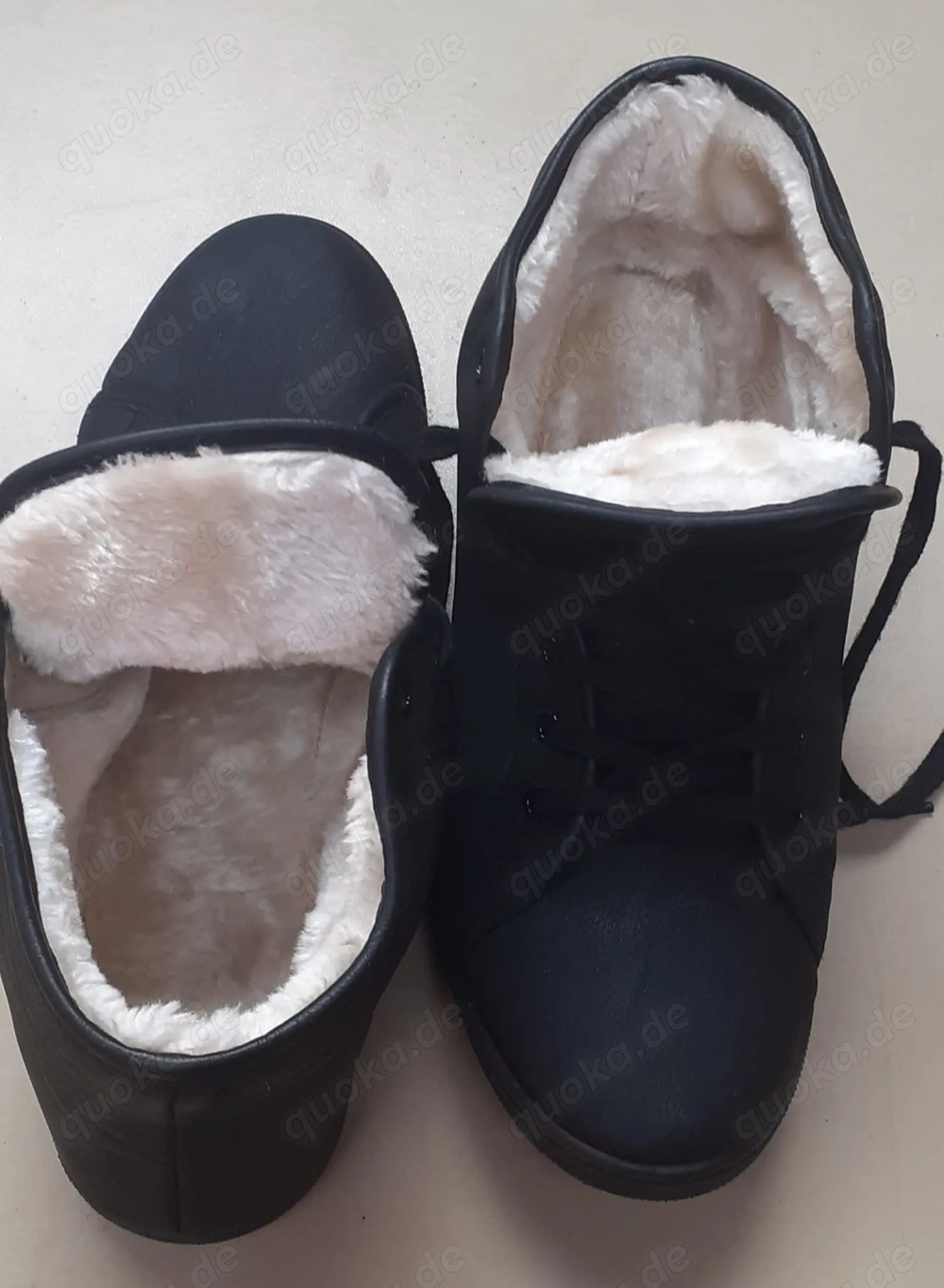 Damen Winterschuhe Gr.41 - Den Preis von 1,-- muss man angeben damit die Anzeige veröffentlicht wird