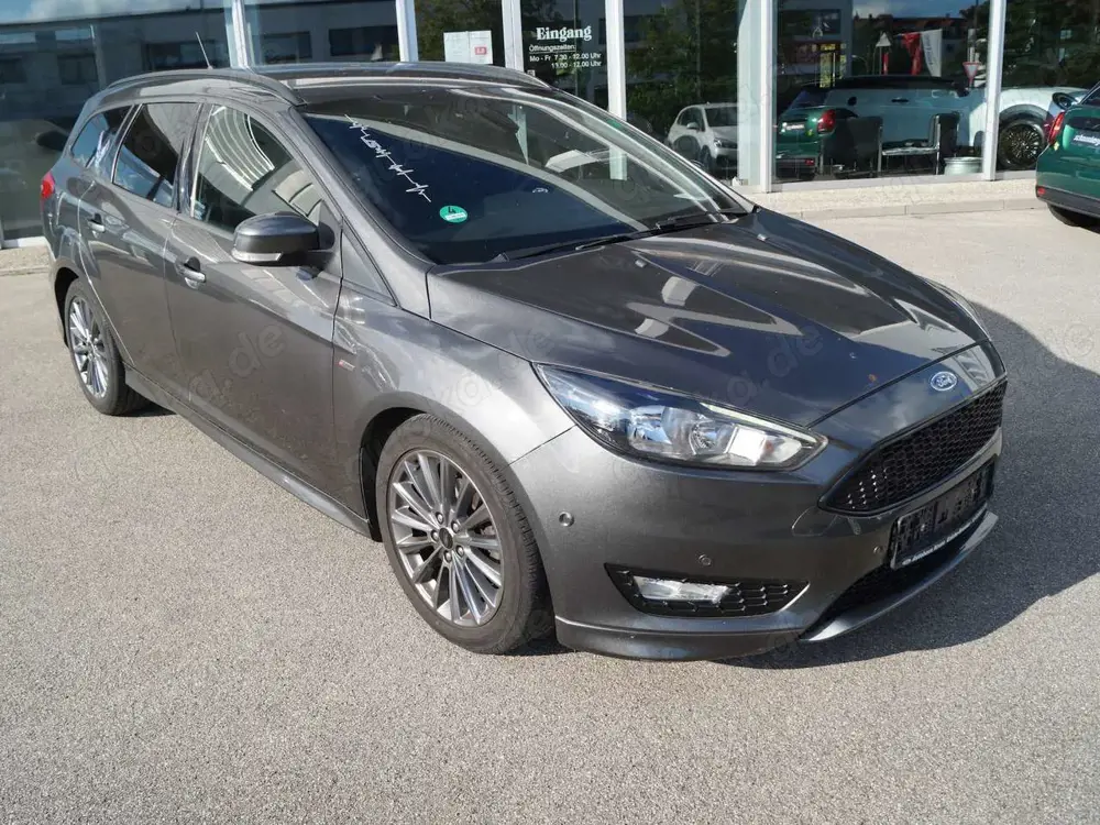 Ford Focus Turnier EcoBoost ST-Line * Navi * Alu 17´