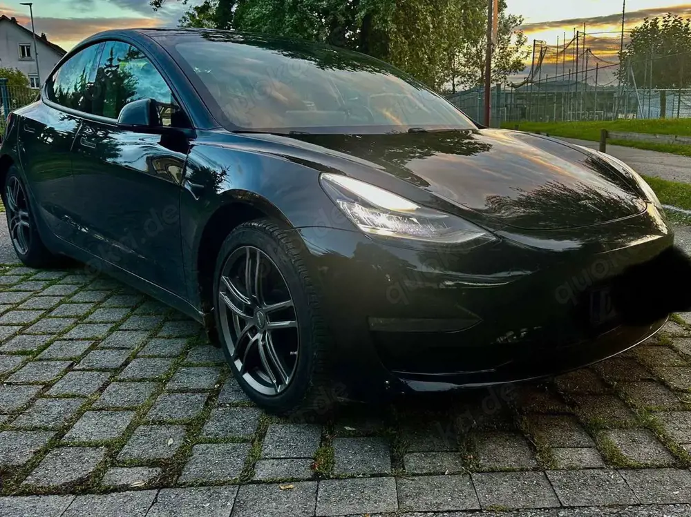 Tesla Model 3 Model 3 Langstreckenbatt. Allradantrieb Dual Motor