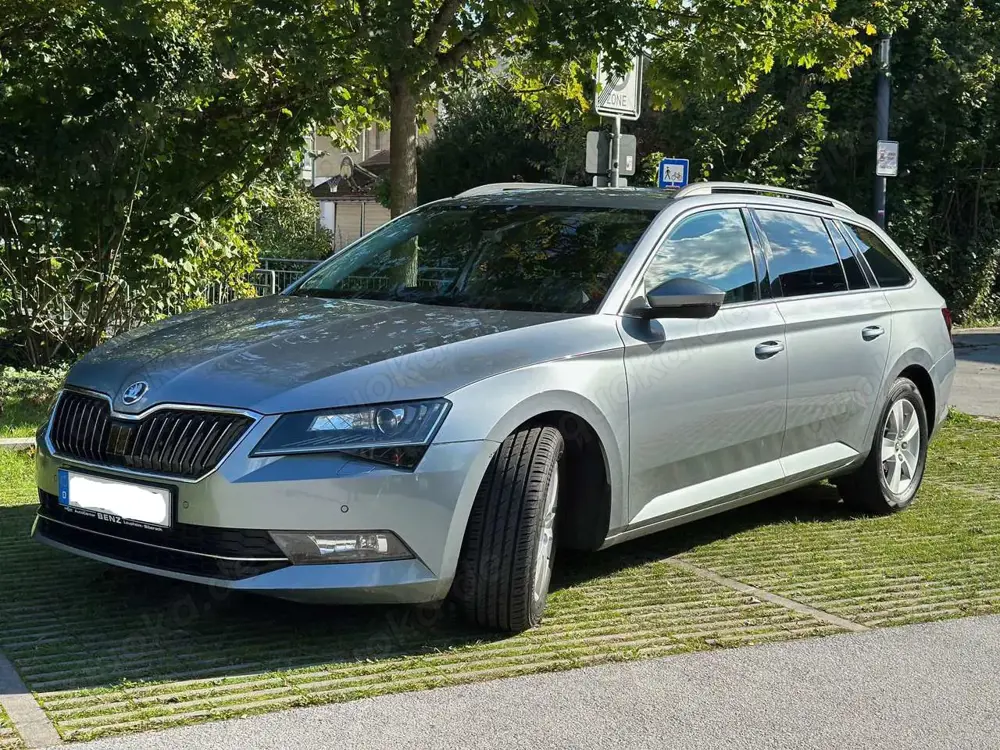Skoda Superb Superb Combi 2.0 TDI DSG Ambition