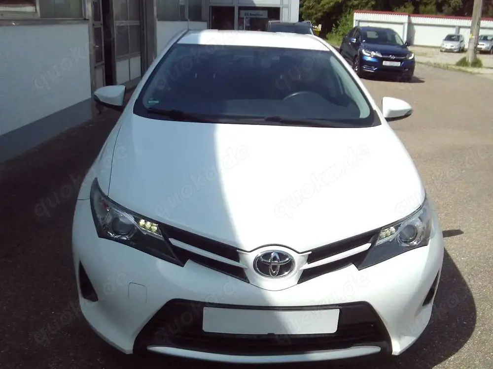 Toyota Auris 1.33 Dual-VVT-i Cool