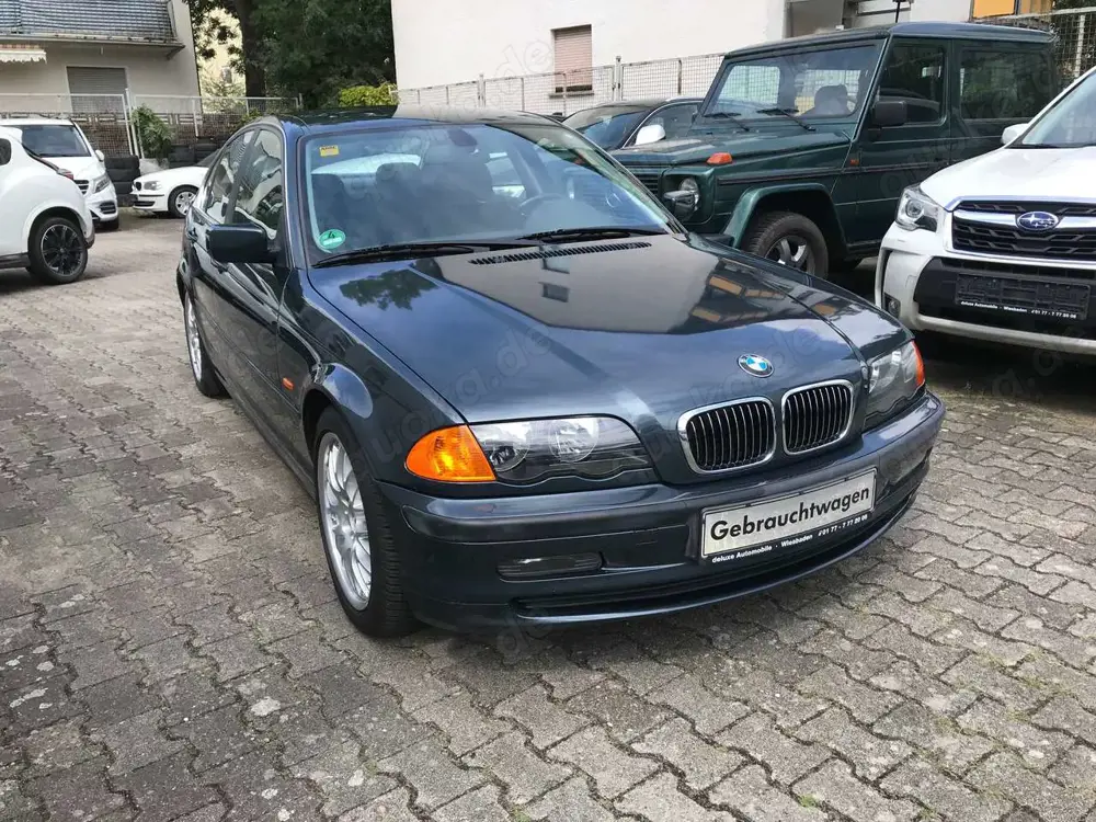 BMW 323 323i AUTOMATIK NAVIGATION 2 HAND KLIMAAUTOMATIK