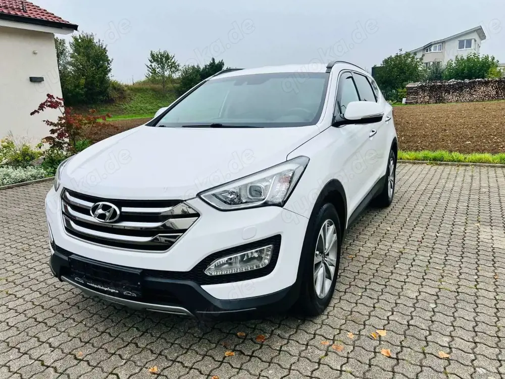 Hyundai SANTA FE Style 2WD*NAVI*LEDER*KAMERA*4xSITZHZG*