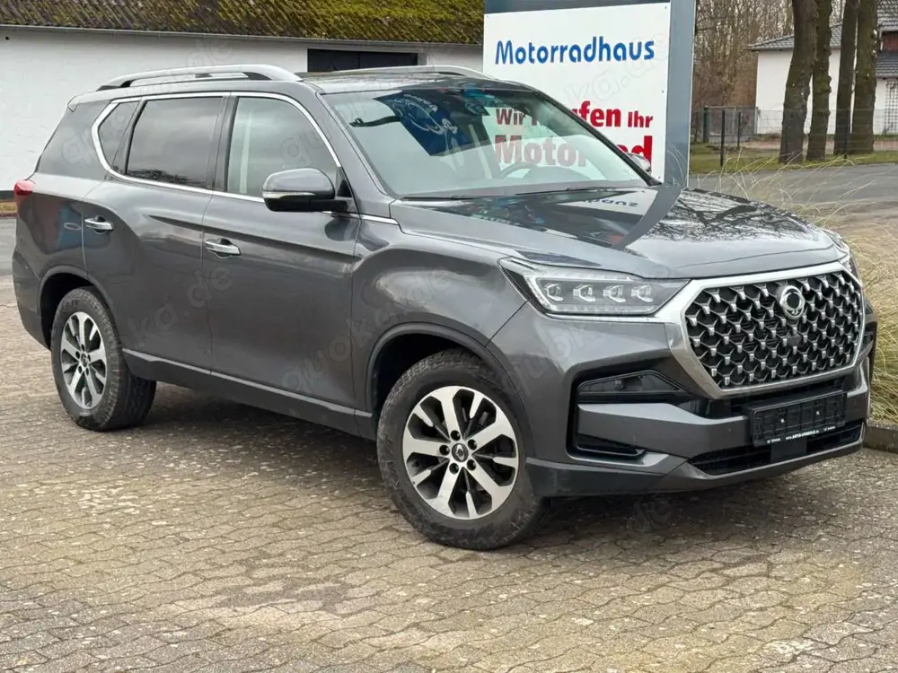 SsangYong Rexton 2.2 e-XDi 4WD KAMERA  NAVI LEDER