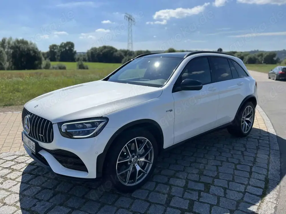 Mercedes-Benz GLC 43 AMG 4M Distr. AHK Night Panorama Garantie Metallic