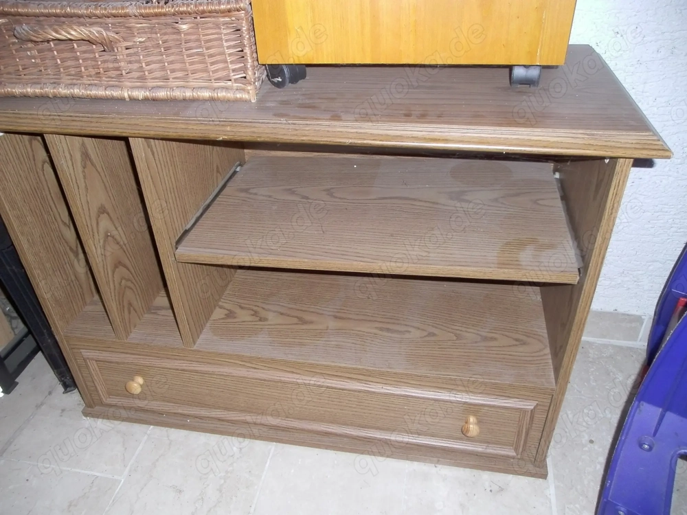 Fersehschrank