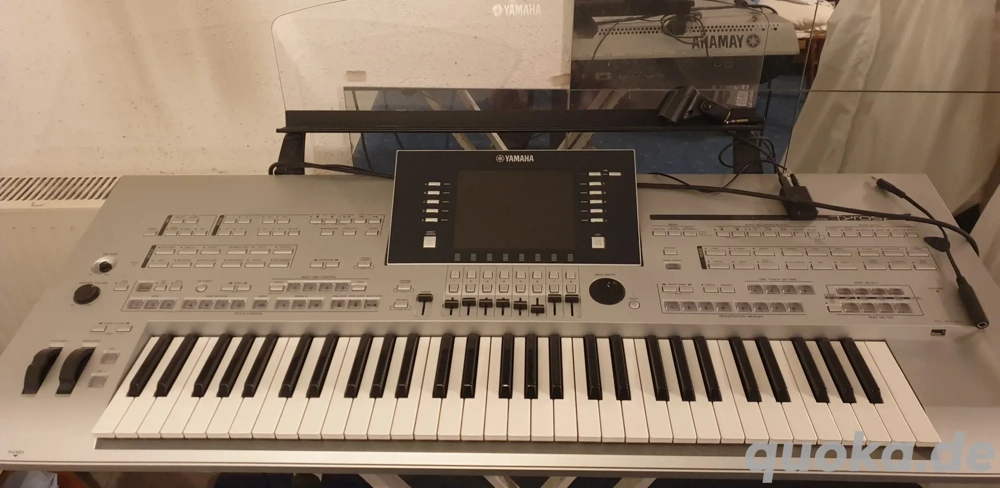 Yamaha Tyros 4 Workstation Keyboard 61 Tasten