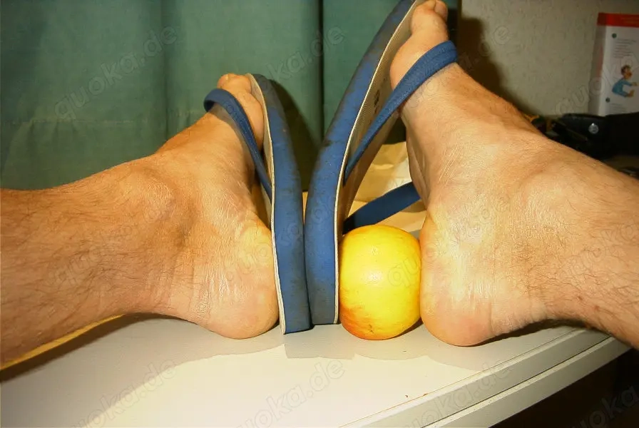 Welche SIE bzw. Welcher ER mag Fusserotik oder trampling?