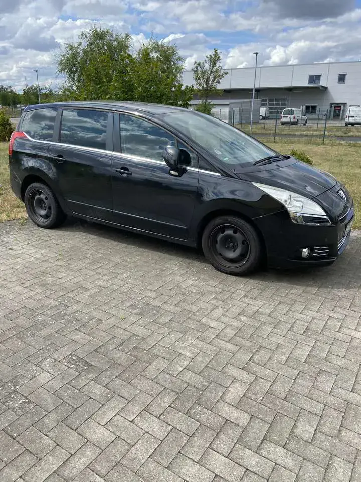 Peugeot 5008 Active