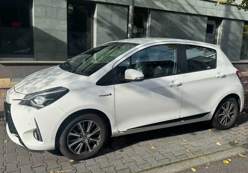 Toyota Yaris Yaris Hybrid 1.5 VVT-i Style Selection