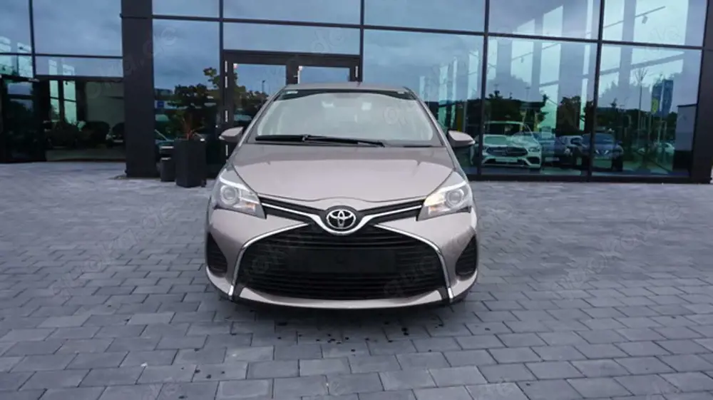 Toyota Yaris AUTOMATIK+NAVIGATION+KAMERA+TEMPOMAT Comfort
