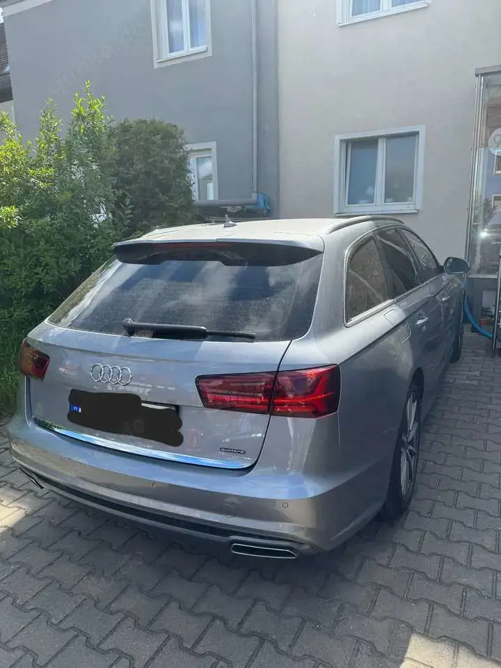 Audi A6 Avant 3.0 TDI quattro tiptronic
