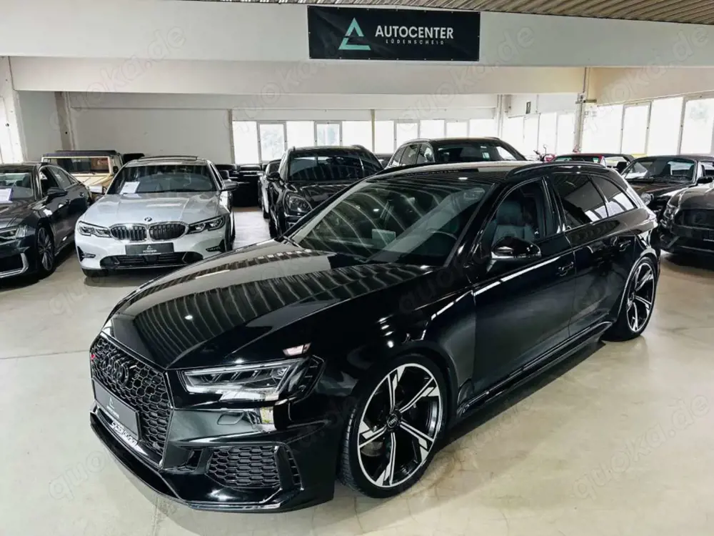 Audi RS4 Avant 2.9 TFSI quattro*Carbon*RS-Aga*BO*