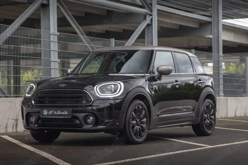 MINI Cooper Countryman *YOURS TRIM*PANO*KAM*ACC*eSitze