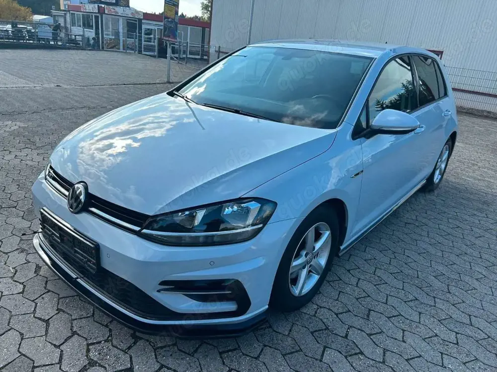 Volkswagen Golf VII R-Line PDC+ACC+NAVI+ SCHECKHEFT