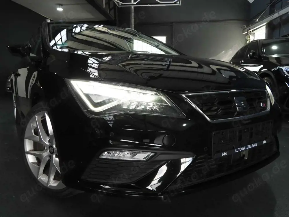 SEAT Leon LEON FR 1.8 TSI DSG FAST LANE
