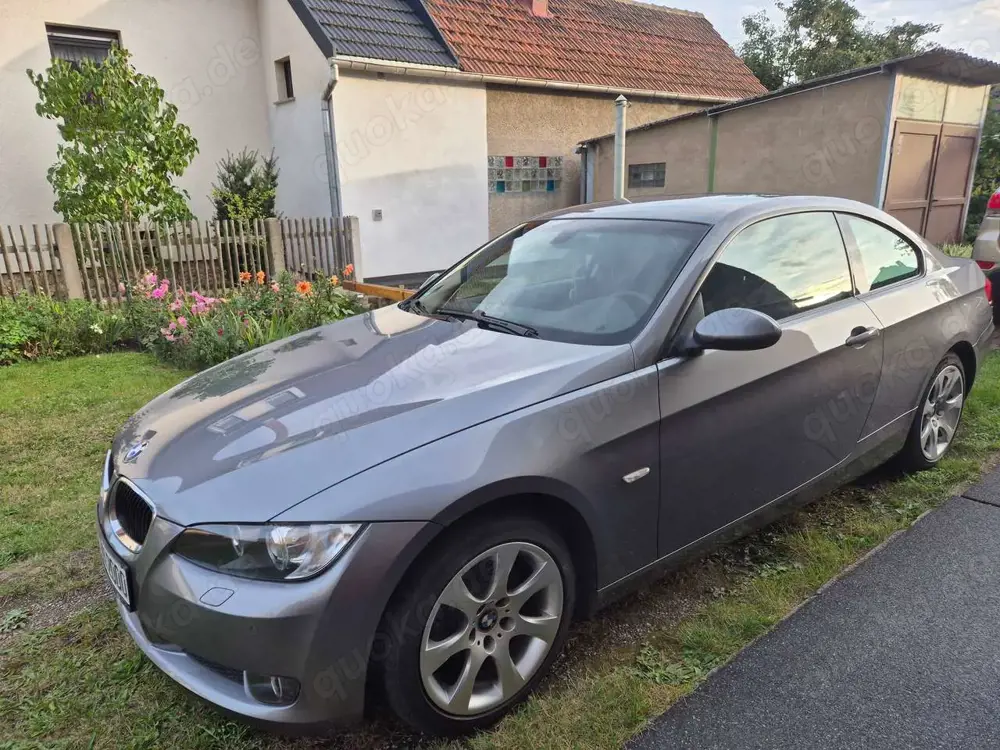 BMW 320 320i Coupe