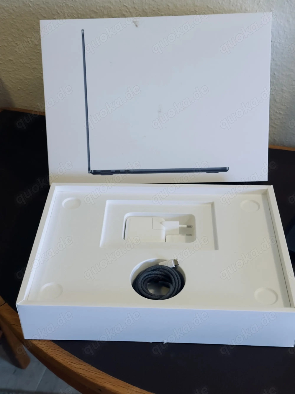 MacBook Air 2022   8 GB RAM,  M2, 256 GB SSD   Mitternacht   Wie neu