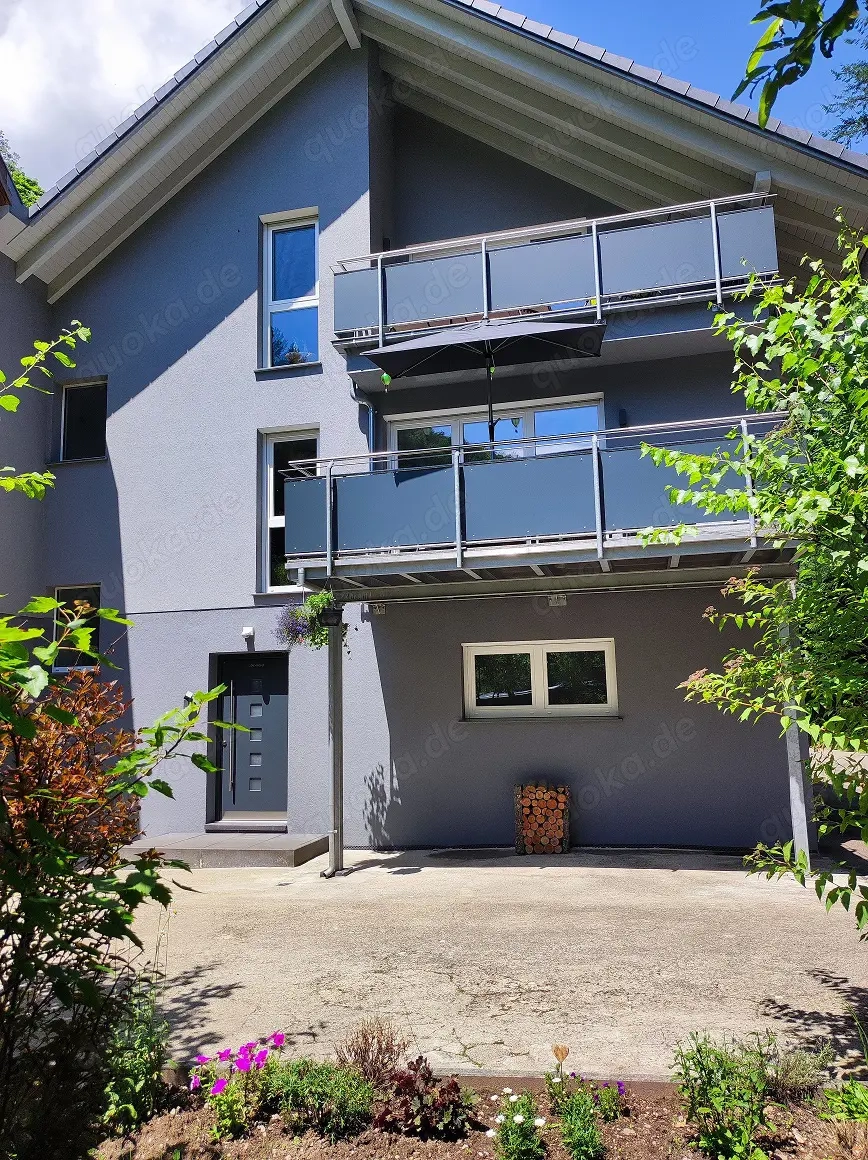 Einzigartiges Mehrfamilienhaus Bauernhof mit 3,7 ha Fläche und Brennerei in unverbaubarer Traumlage