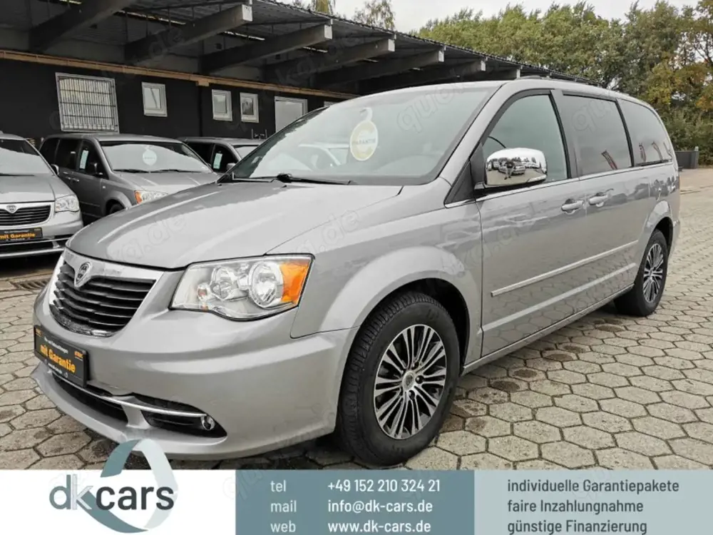 Lancia Voyager S 2.8 CRD 7 Sitze Navi TÜV Neu+Garantie