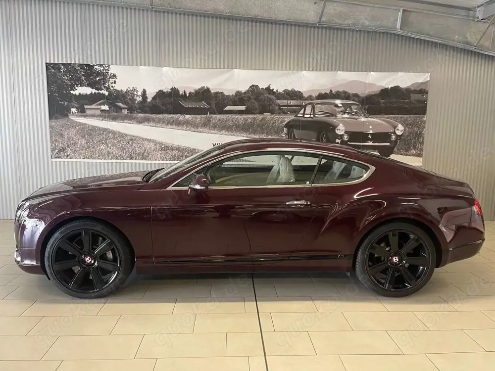 Bentley Continental GT V8 Coupé Mulliner - 3. Hand - nur 31.589 km!