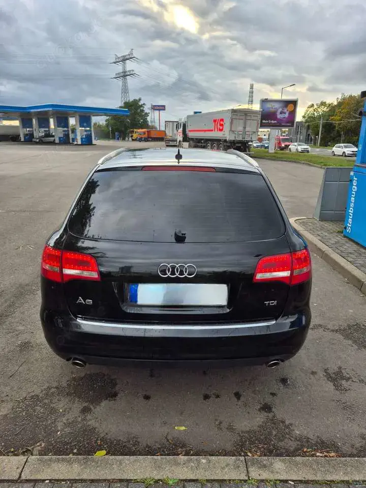Audi A6 Avant 2.7 TDI DPF quattro tiptronic