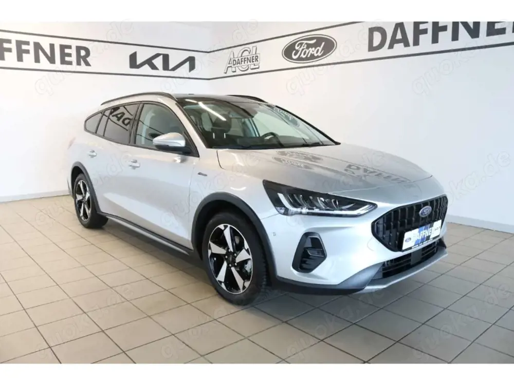 Ford Focus Active X Schiebdach LED DAB totWinkel ASS