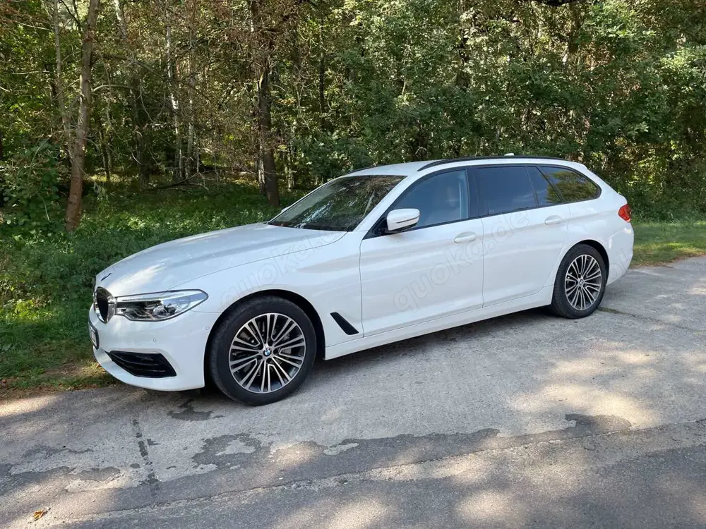 BMW 530 530i - HUD/AHK/Ambiente/Leder/Restgarantie