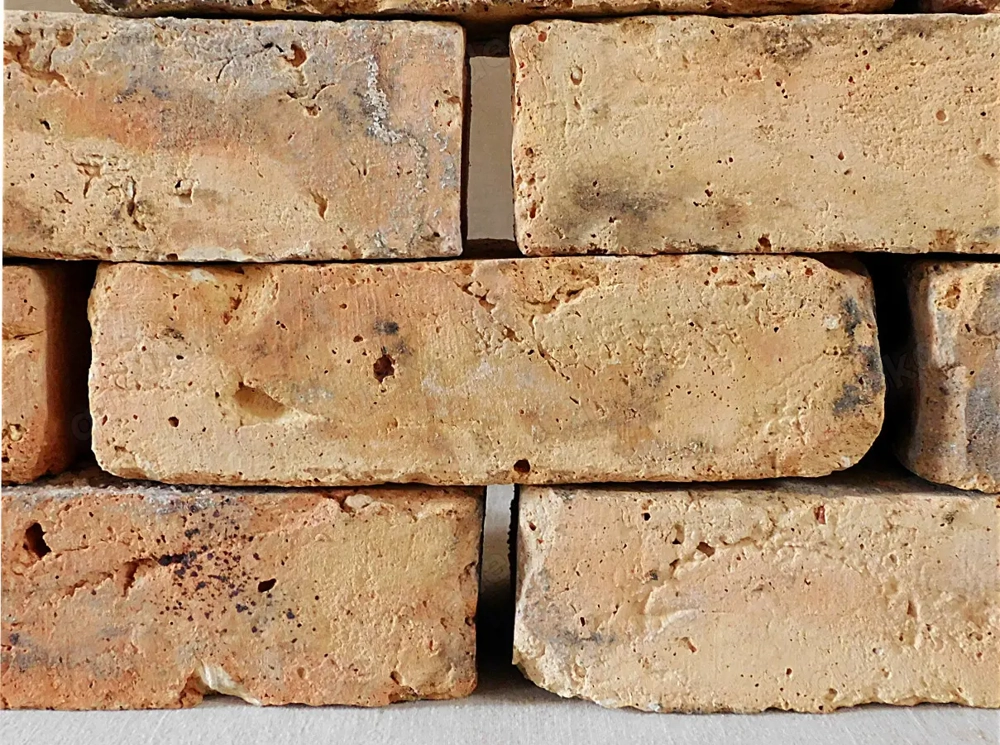 Mediterrane Mauersteine Antik Ziegel Klinker rustikal gerumpelt getrommelt Ruine Garten Gestaltung