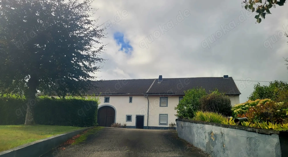 Freistehendes Bauernhaus auf 3.342.qm Bauland