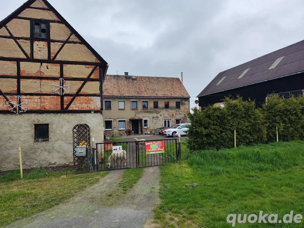 3-Seiten-Hof mit 3256m2 Grundstück 