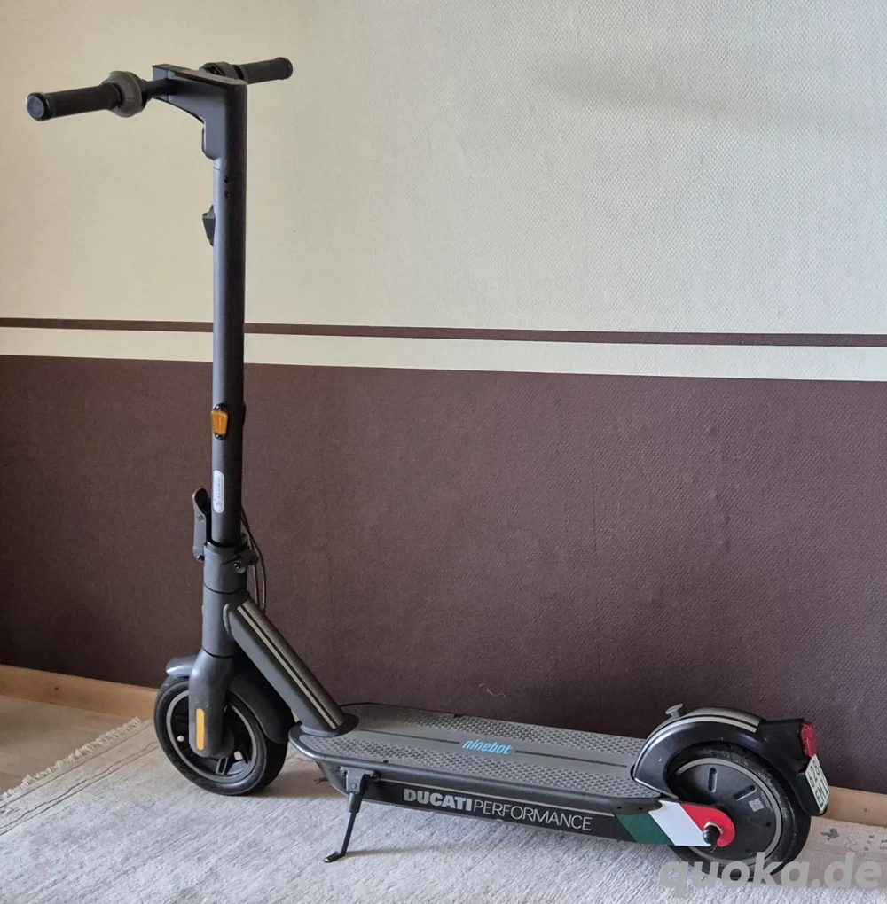 Segway Ninebot Max G30D II Straßenzulassung Elektro Scooter   hohe Reichweite Segway Ninebot Max G30D II Straßenzulassung Elektro Scooter   hohe Reichweite