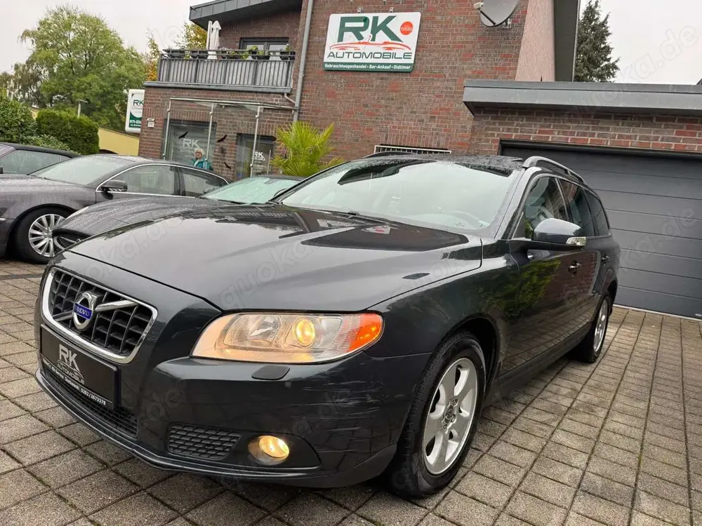 Volvo V70 Kinetic AHK/PDC/Sitzhzg./SHD