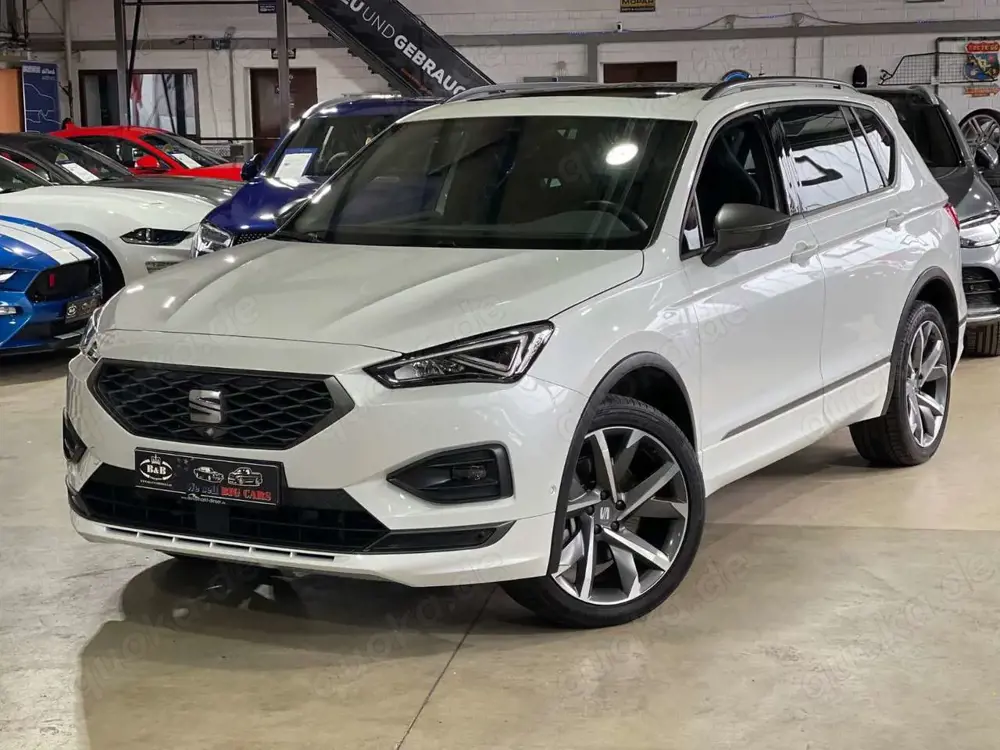 SEAT Tarraco FR 4DRIVE+7-SITZ+PANO+GARANTIE