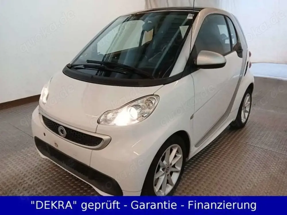 smart forTwo 1.0 MHD"Passion Softtouch"Klima/SHZ/PANORAMA/Servo