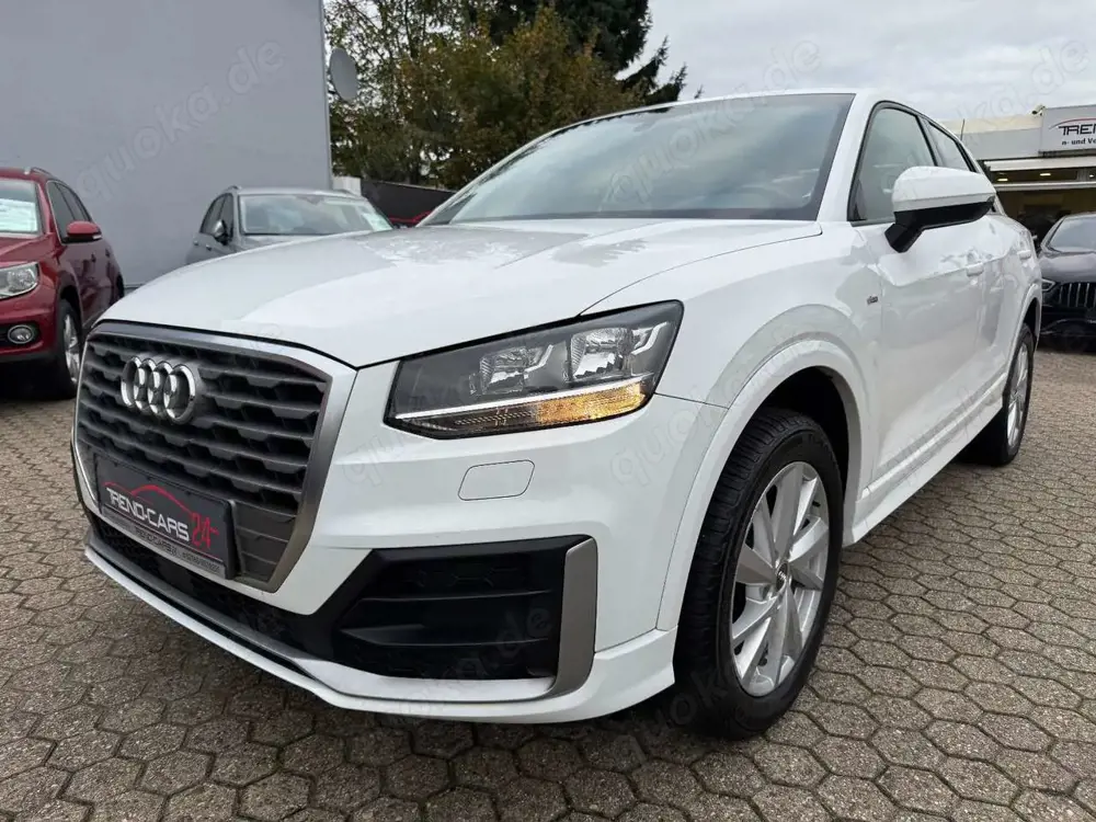 Audi Q2 35 TFSI*AHK*Tempomat*Leder*Navi*