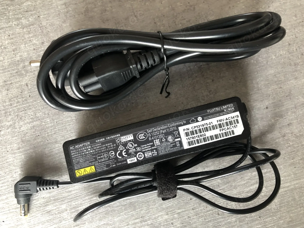 Original Fujitsu Netzteil für Notebook   Laptop