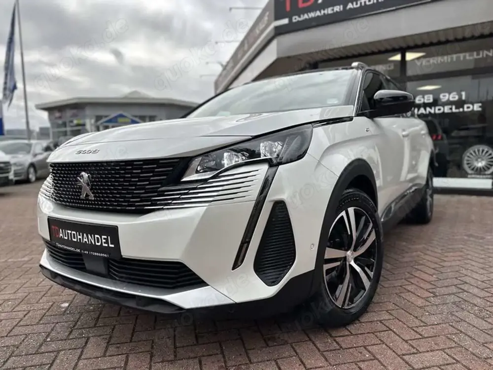 Peugeot 5008 GT LED ACC 180°Kamera 7 Sitze Navi SH