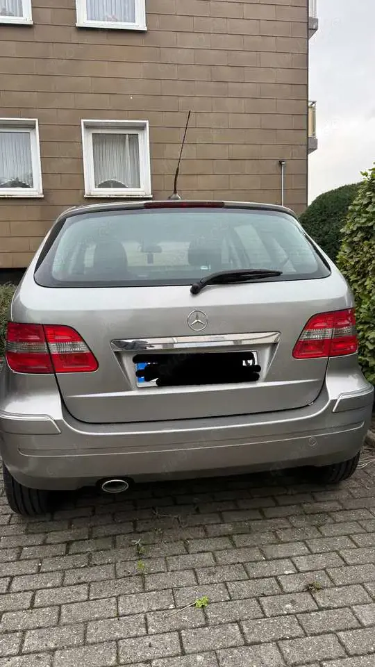 Mercedes-Benz B 180 B 180 CDI Autotronic