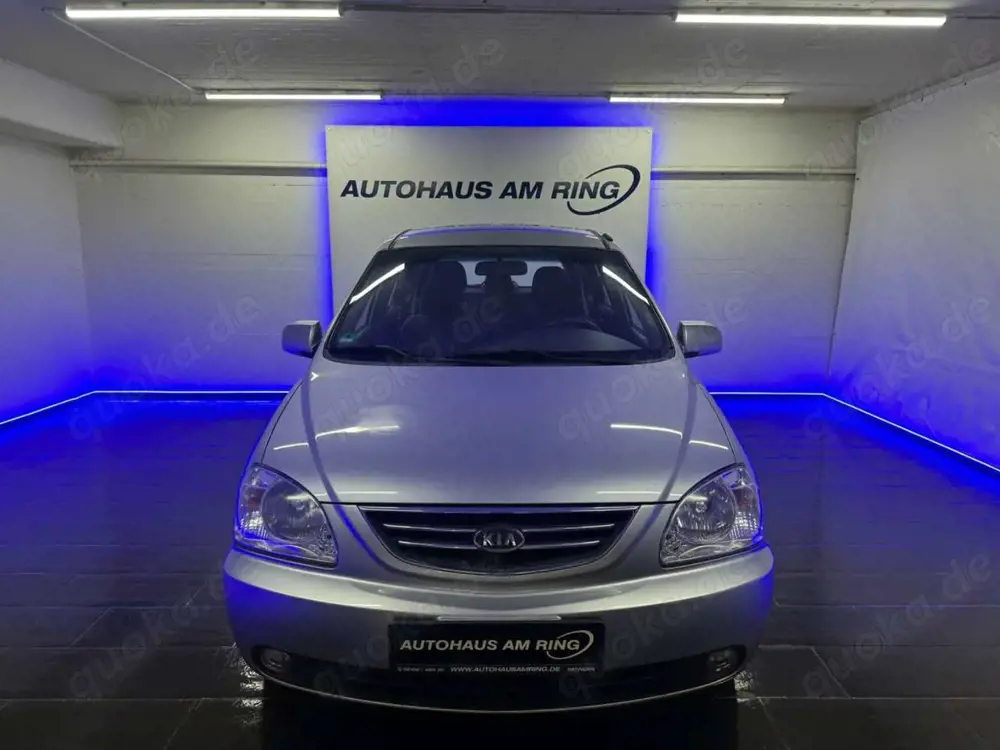 Kia Carens 2.0 CRDi EX PDC KLIMAAUTOMAT 4SEASON AHK