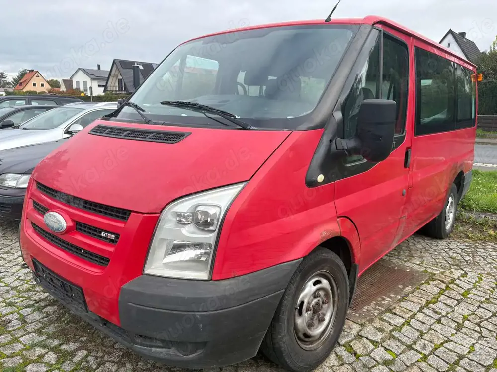 Ford Transit FT 280 K / 6-Sitzer