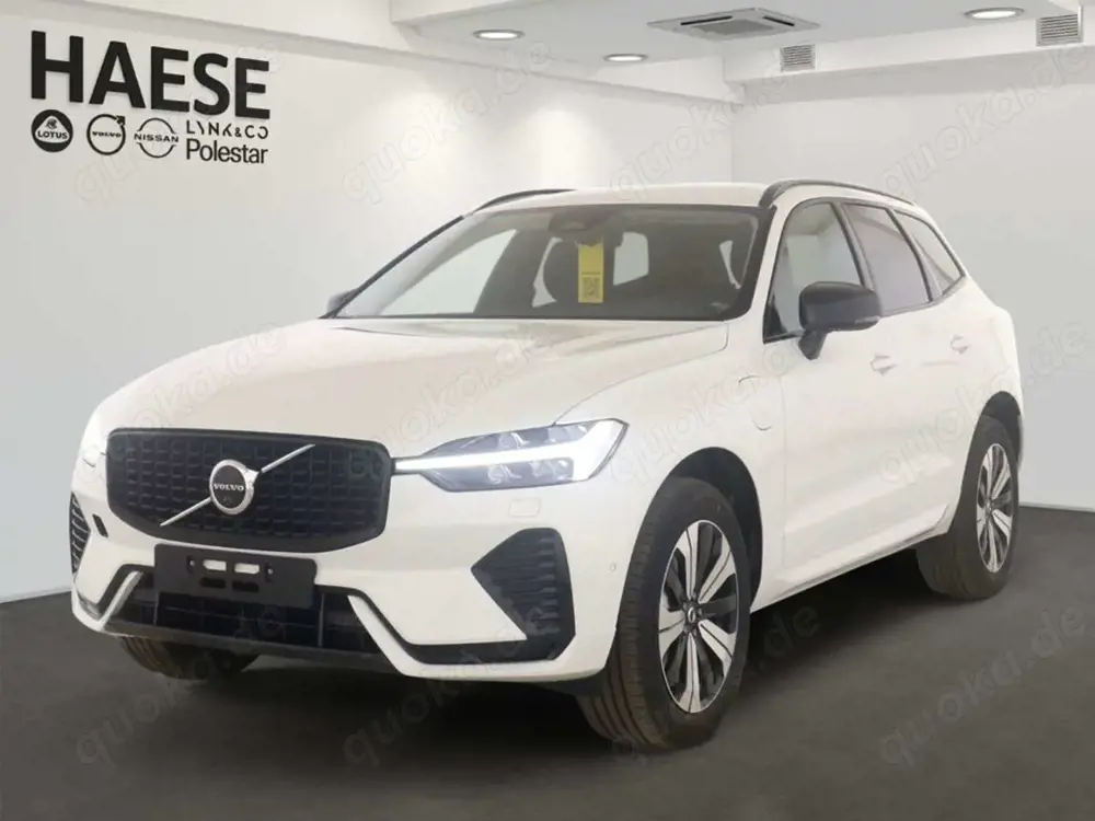 Volvo XC60 T6 Plus Dark Recharge Plug-In Hybrid AWD EU6e Voll