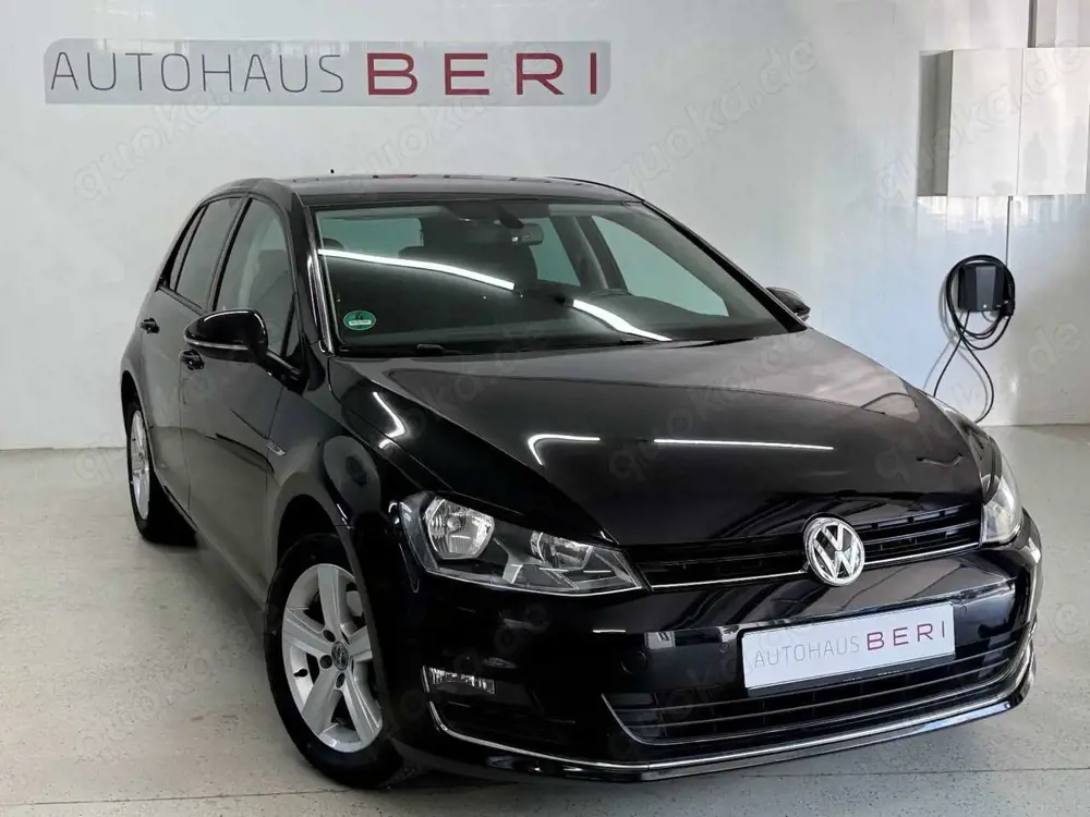 Volkswagen Golf VII Lim. Lounge BMT*AHK*Alu*