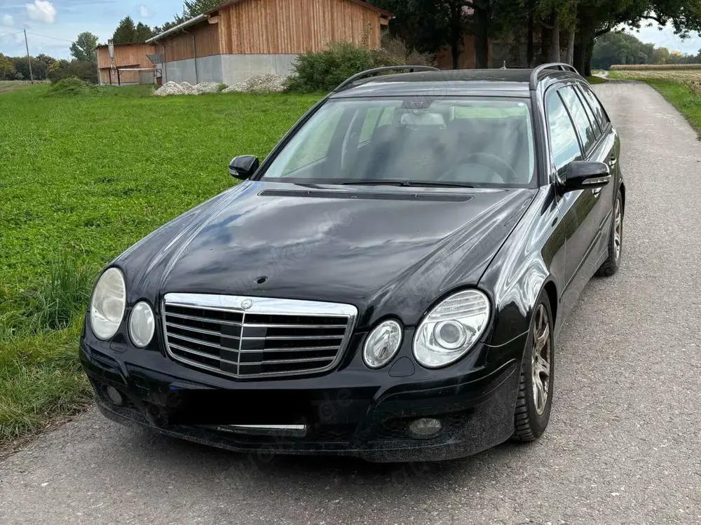 Mercedes-Benz E 280 MercedesBenzE280CDI,4MATIC,AHK,XENON,HK,Distronic